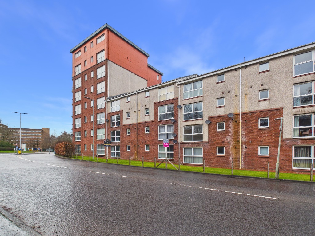 Eaglesham Court, Hairmyres, East Kilbride, G75